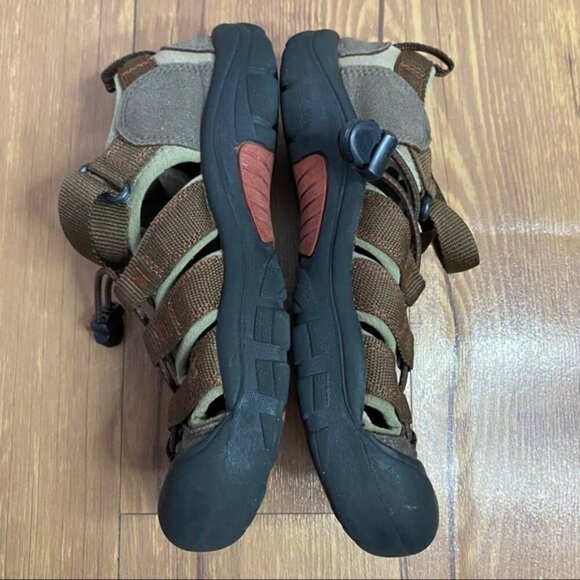 Keen Kids Sandal Size 3 - Picture 5 of 8